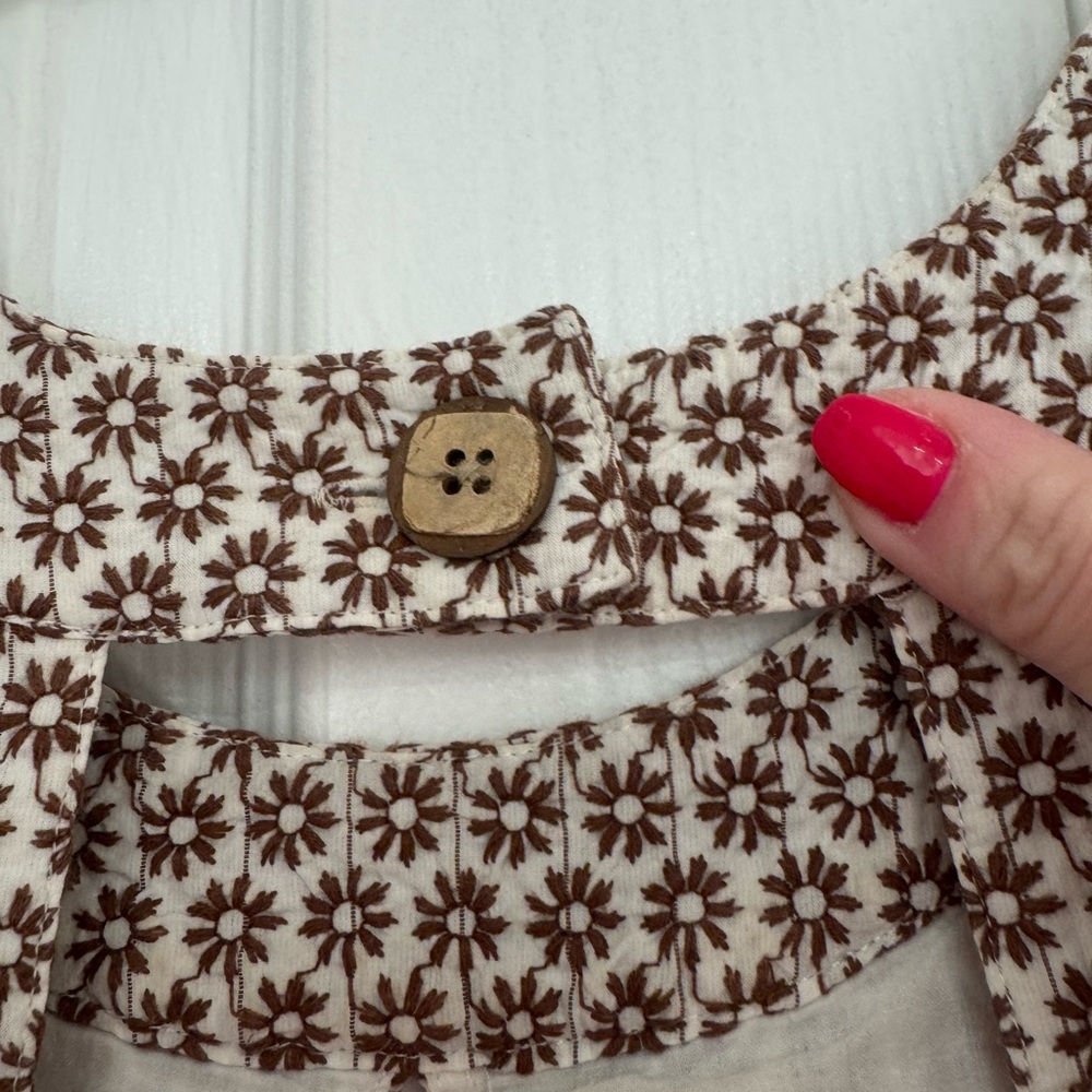 Keyhole Floral Peplum Blouse - Cream - Picture 6 of 8